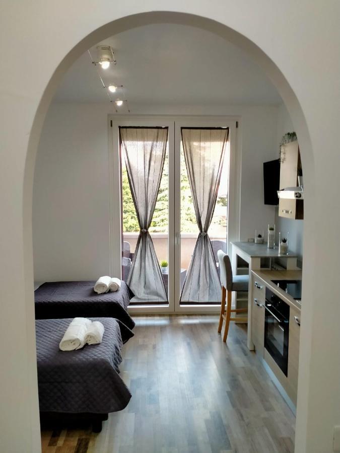 Suite Room Malpensa B&B Cardano Al Campo Εξωτερικό φωτογραφία
